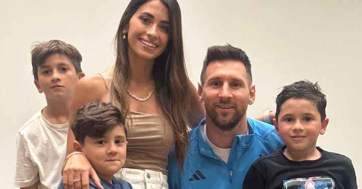 Messi e la dedica della moglie dopo la vittoria dei Mondiali 👇 - 1