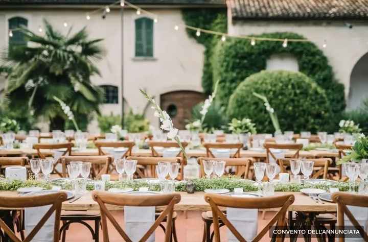 Invitati a nozze obbligati a lavare i piatti post pranzo: cosa ne pensi? - 1