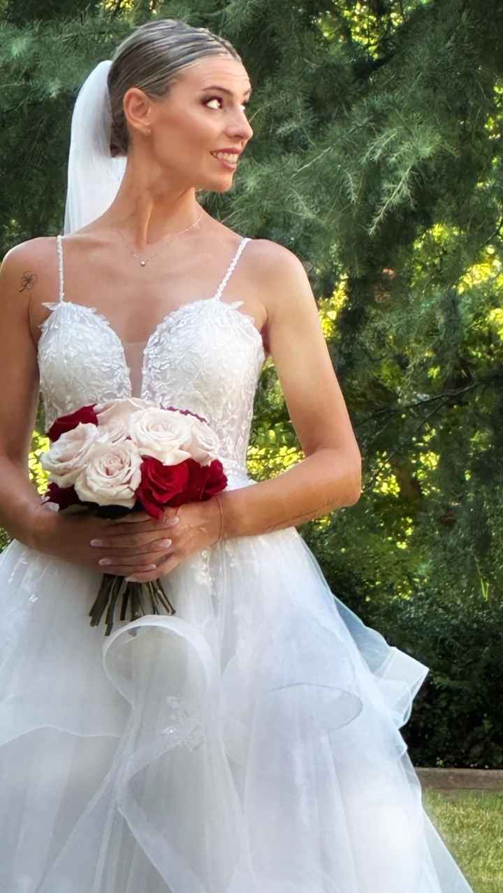 Vestito, scarpe, bouquet e molto altro - 2