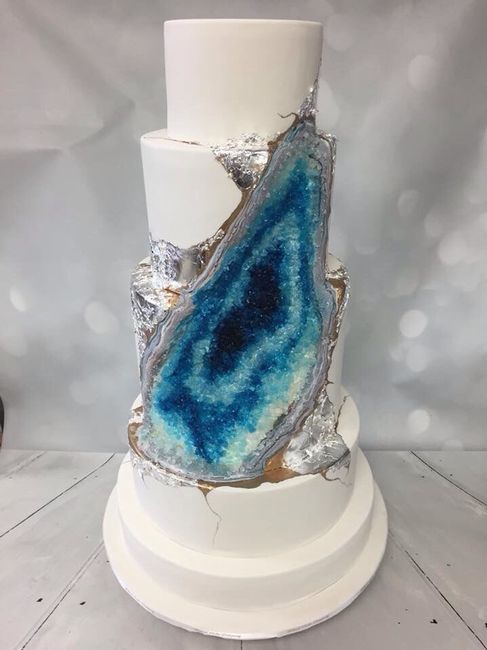 Geode wedding cake - 4