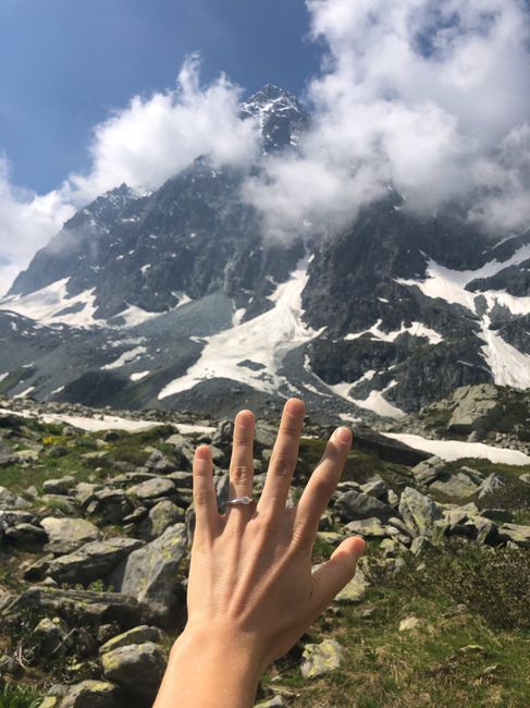 E ora mostraci una foto del tuo anello di fidanzamento! 12