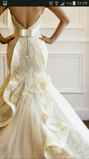 Di chi è questo abito? - 1