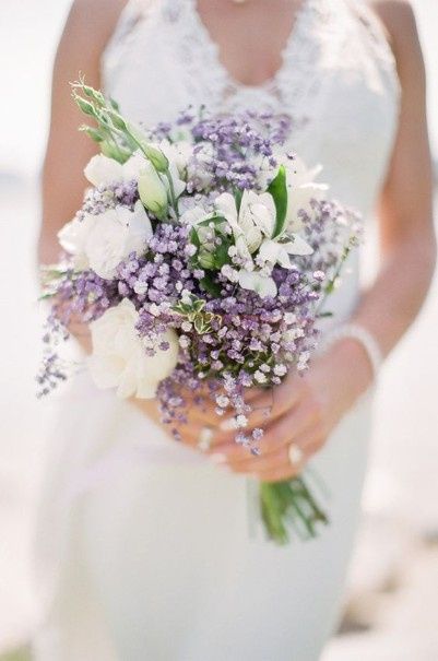 Bouquet con fiori di campo per le nozze 6