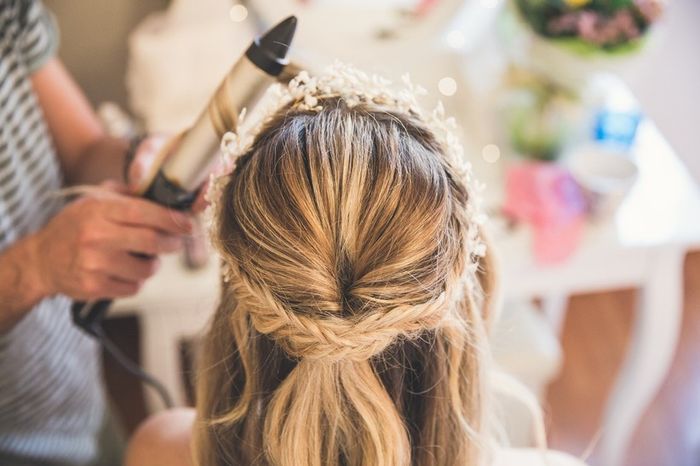 Acconciatura semi raccolta. Idee? 3