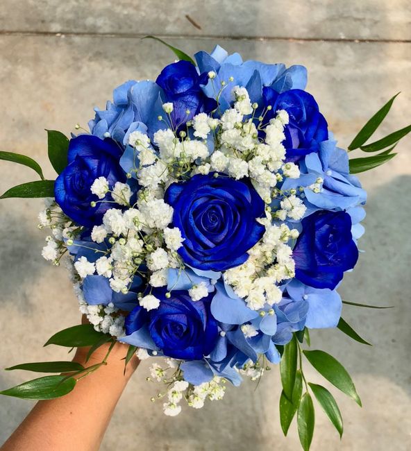 Bouquet bianco e blu 2