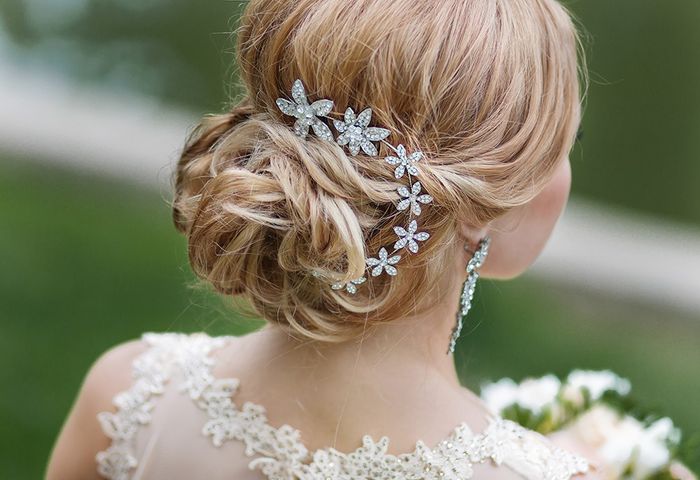 Acconciature da sposa per coprire le orecchie il giorno delle nozze 5