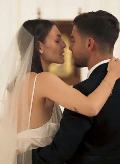La top model Vittoria Cerreti sposa a Ibiza il fidanzato sei mesi dopo averlo conosciuto 2