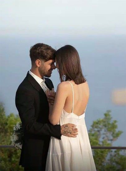 La top model Vittoria Cerreti sposa a Ibiza il fidanzato sei mesi dopo averlo conosciuto 15