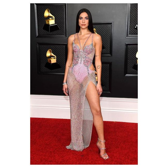 I look più belli dei Grammy Awards 2021: vota il tuo preferito! 1