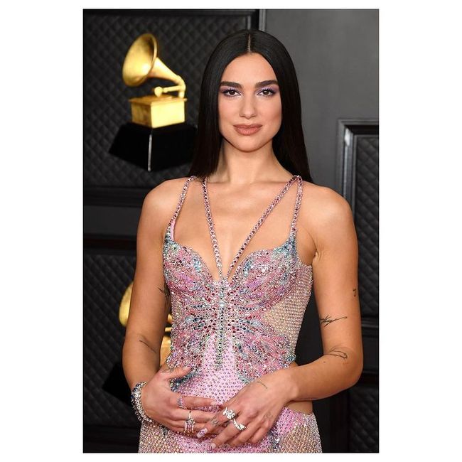 I look più belli dei Grammy Awards 2021: vota il tuo preferito! 2