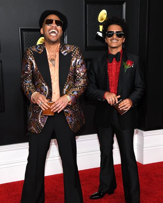 I look più belli dei Grammy Awards 2021: vota il tuo preferito! 17