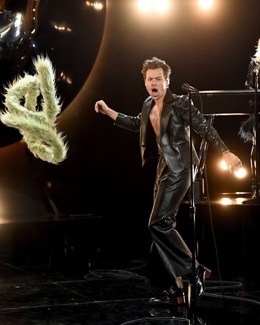 I look più belli dei Grammy Awards 2021: vota il tuo preferito! 25