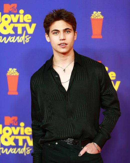 Los MTV Movie Awards 2021 nos han dejado looks dignos de boda 😎 12