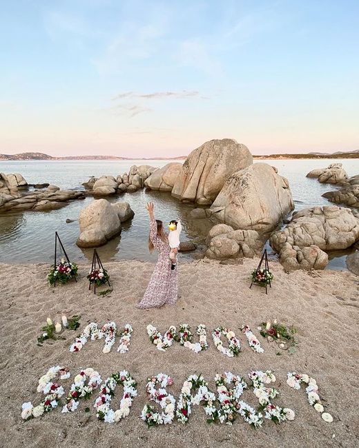 La romantica proposta di matrimonio in spiaggia di Roberto Gagliardini alla sua fidanzata Nicole Ciocca 💍 1