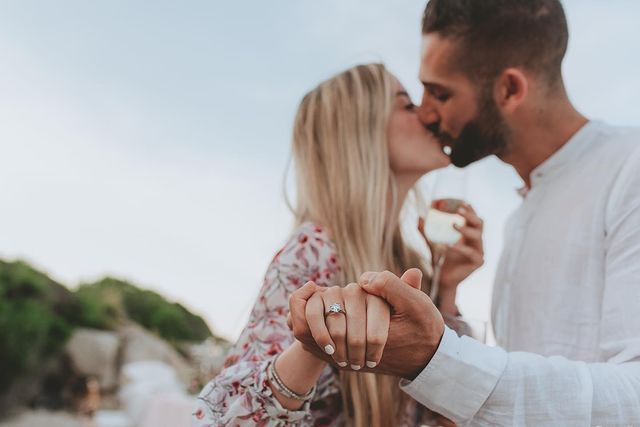 La romantica proposta di matrimonio in spiaggia di Roberto Gagliardini alla sua fidanzata Nicole Ciocca 💍 7