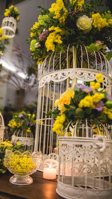 Decorazioni di nozze con la mimosa per un matrimonio primaverile e dai colori caldi - 2