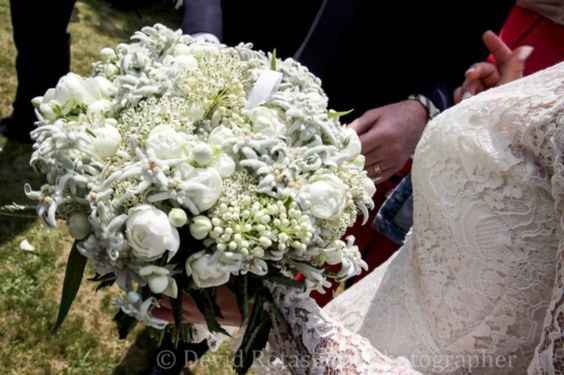 bouquet nozze in montagna a luglio