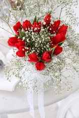 Bouquet rose bianche e rosse a forma di cuore