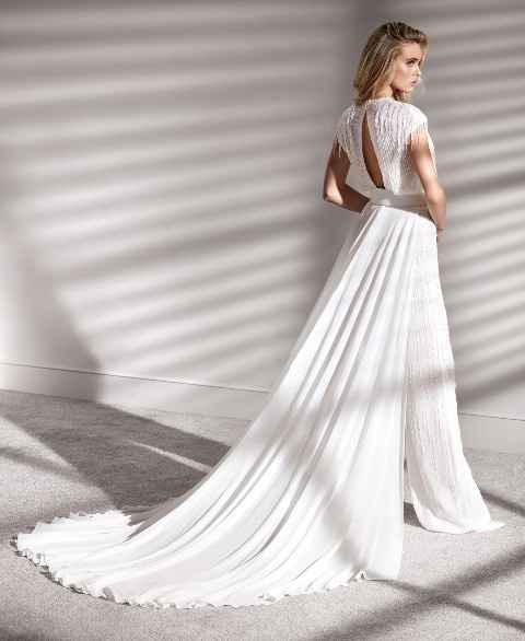 Strascico abito da sposa D