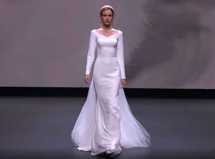 Scopri la collezione 2021 di Jesus Peiró per la Valmont Barcelona Bridal Fashion Week - 1