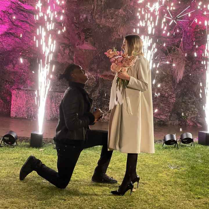 Il fratello di Mario Balotelli si sposa! Ecco tutti i dettagli della proposta di Enock a Giorgia! 💍 