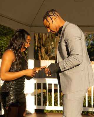 Simone Biles riceve magnifico anello di fidanzamento da Jonathan Owens💍 - 5