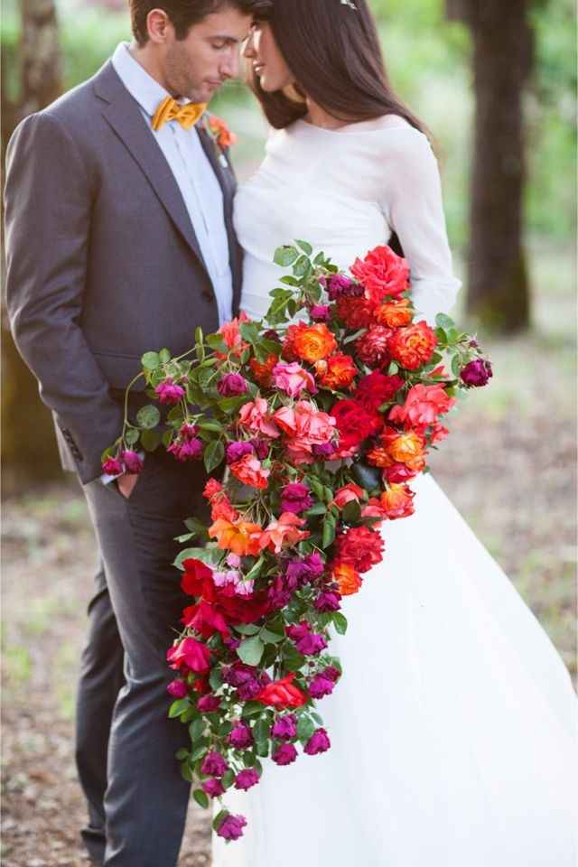 Il tuo look sposa in base al tuo fisico: il bouquet