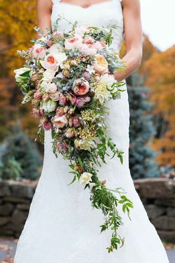 Il tuo look sposa in base al tuo fisico: il bouquet