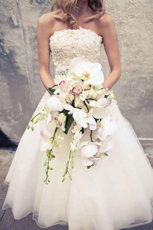 Il tuo look sposa in base al tuo fisico: il bouquet