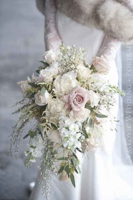 Il tuo look sposa in base al tuo fisico: il bouquet