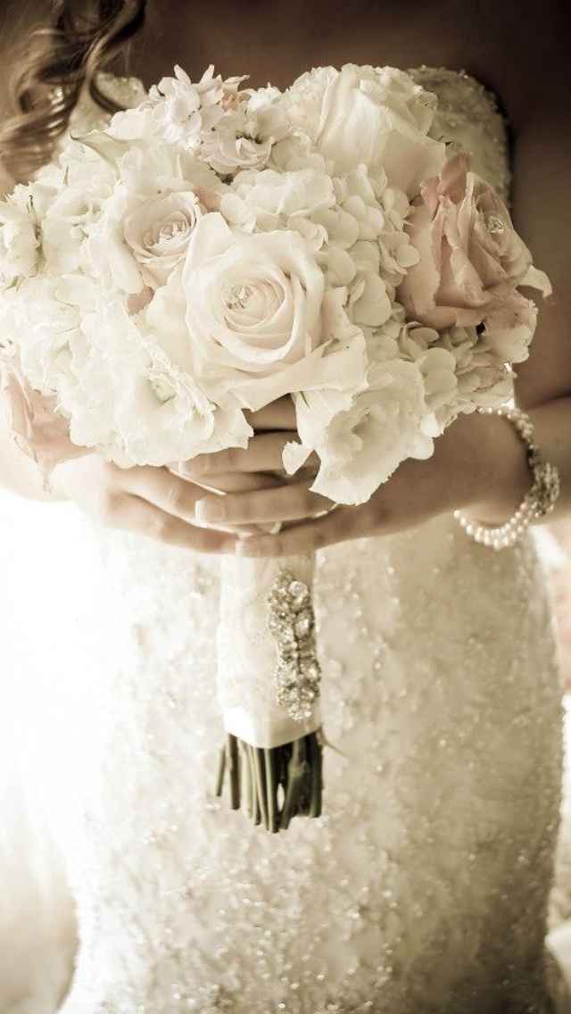 Il tuo look sposa in base al tuo fisico: il bouquet