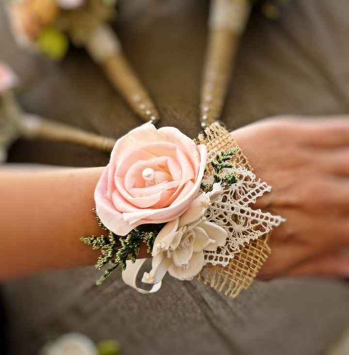 7 look per 7 spose - corsage