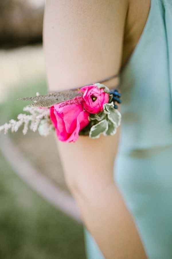 7 look per 7 spose - corsage