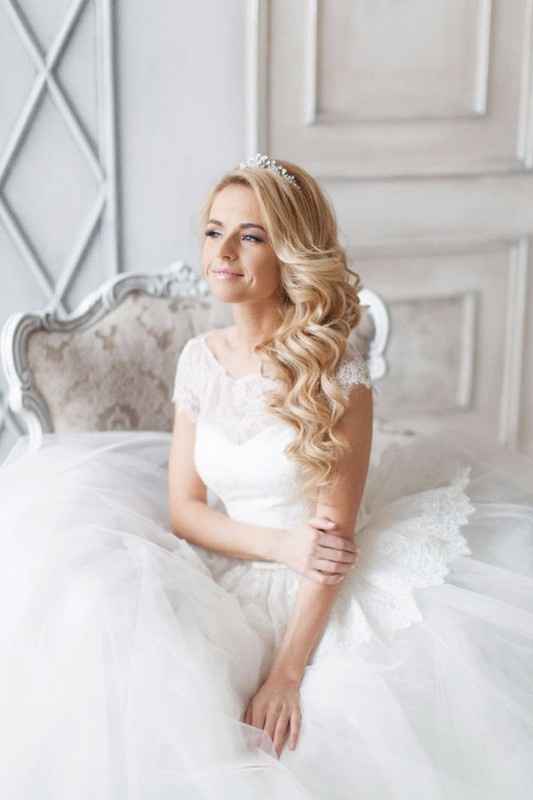 15)Le 20 acconciature da sposa più belle del 2015, votate la vostra preferita!