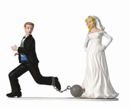 Cake topper che non scegliereste mai per la vostre torta nuziale