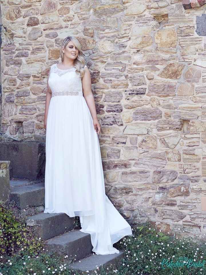 Abiti per spose curvy di Plus Size Perfection Bridal