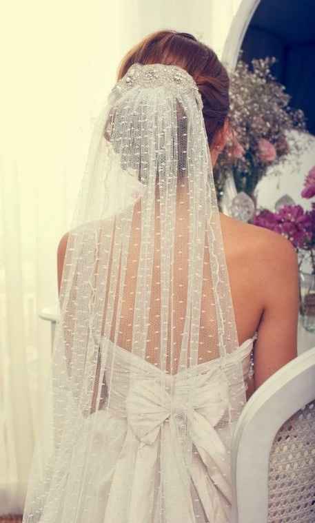 3) Acconciatura da sposa intramontabili, quale indosseresti?