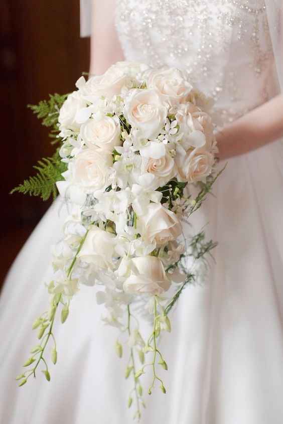 2) Bouquet da sposa intramontabili, quale indosseresti?