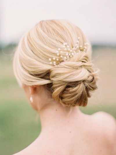 a) Chignon basso