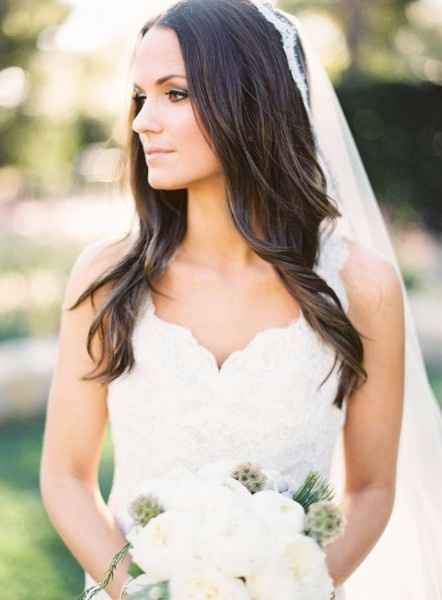 Acconciatura sposa capelli sciolti con velo