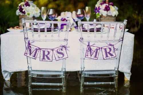 tema di nozze mr and mrs colore  viola