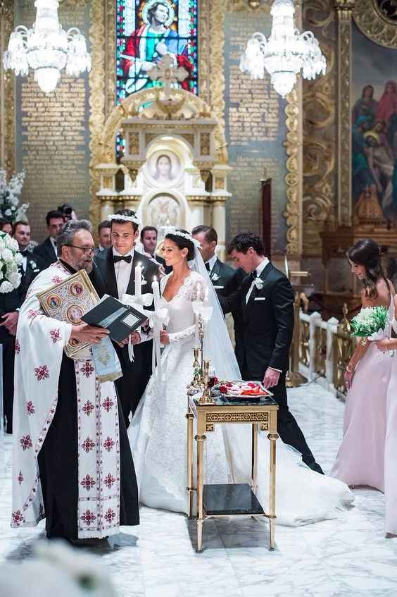 Cerimonia tradizionale in chiesa