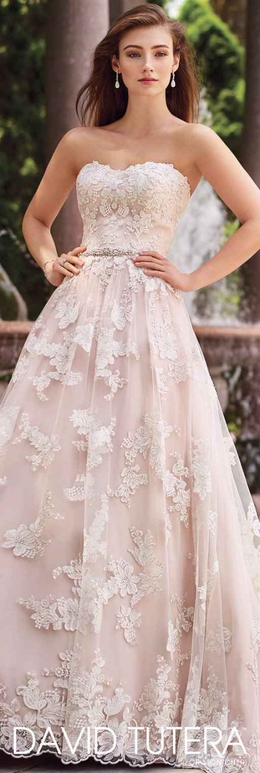 4) Scollo abito da sposa senza bretelle