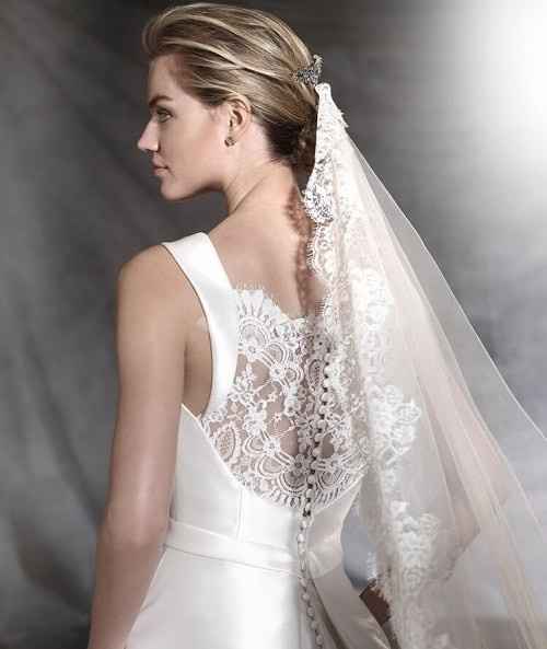 B) Il velo da sposa di Pronovias 2017