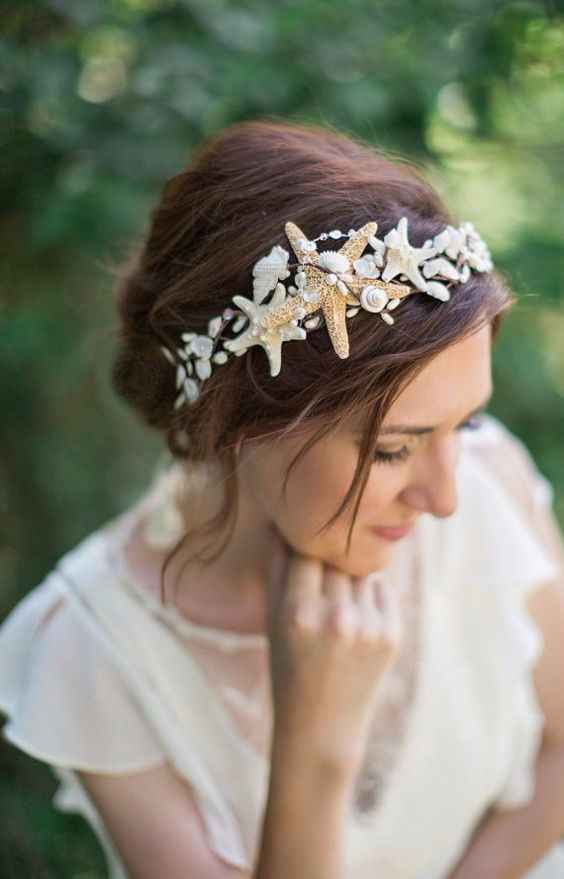 C) Accessorio capelli da sposa n. 3