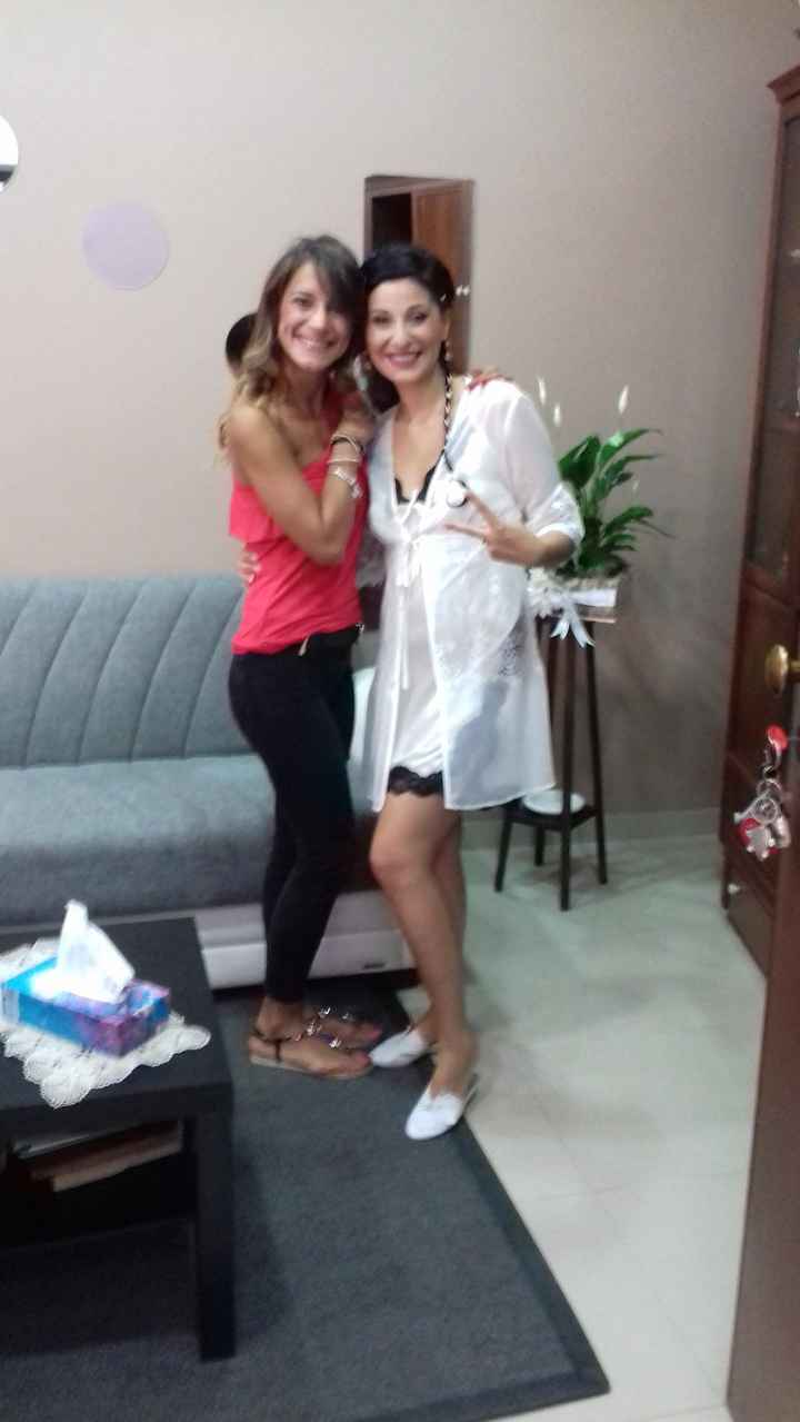 questa sono io e la mia estetista e l'outfit che avevo a casa