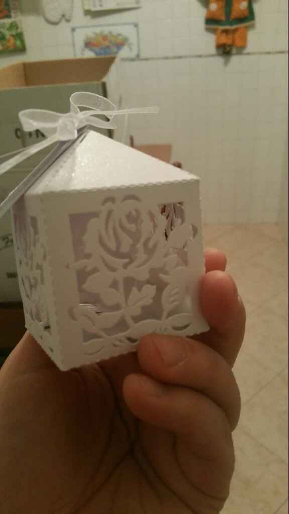 Sacchetti e confetti ai non invitati - 1