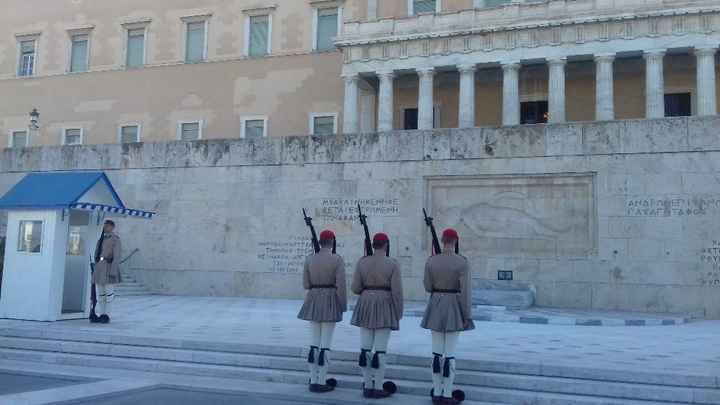 CAMBIO DELLA GUARDIA ATENE