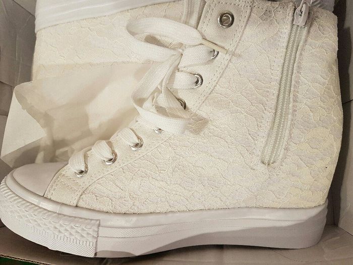 Converse wedding - 3