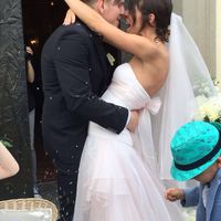 Consigli su come abbinare abito da sposa rosa con abito da sposo - 1